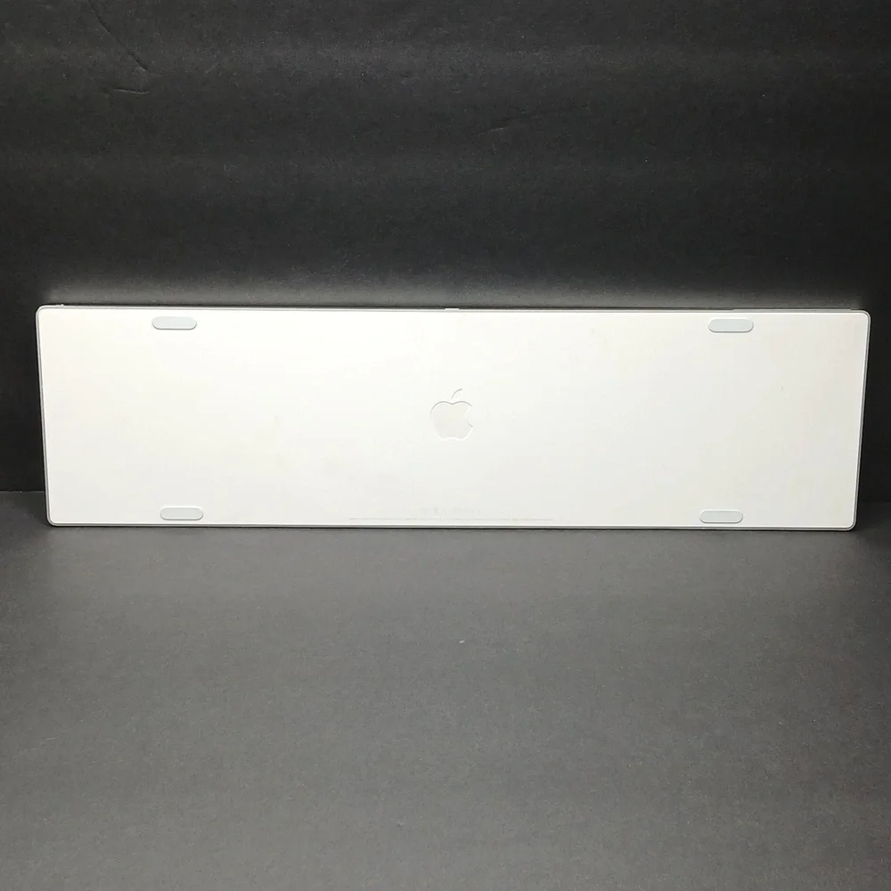 Apple Magic Keyboard Numeric Keypad Unisex OS Silver A1843 Wireless Bluetooth - Picture 9 of 9
